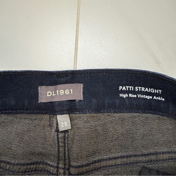 DL1961 Womens Patti Straight High Rise Vintage Ankle Jeans Sz 26 Like New - Picture 9 of 10